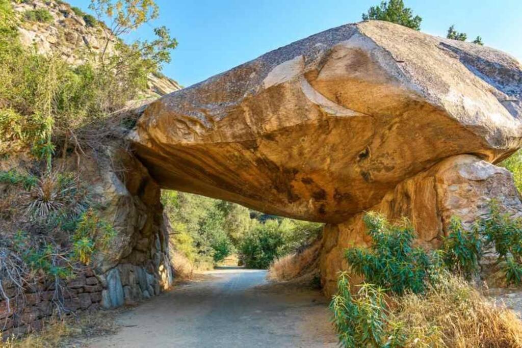 Sequoia Cabin By The River Three Rivers Exteriör bild